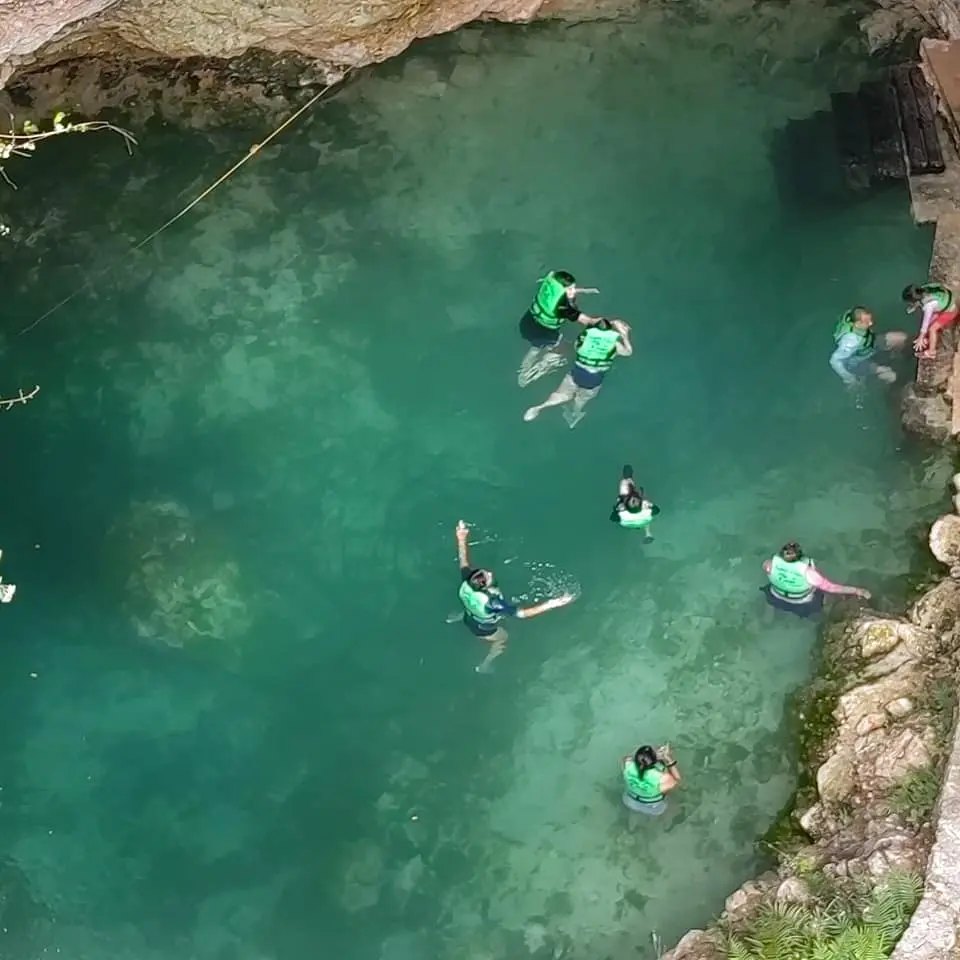 Nado en Santa Cruz Cenote 