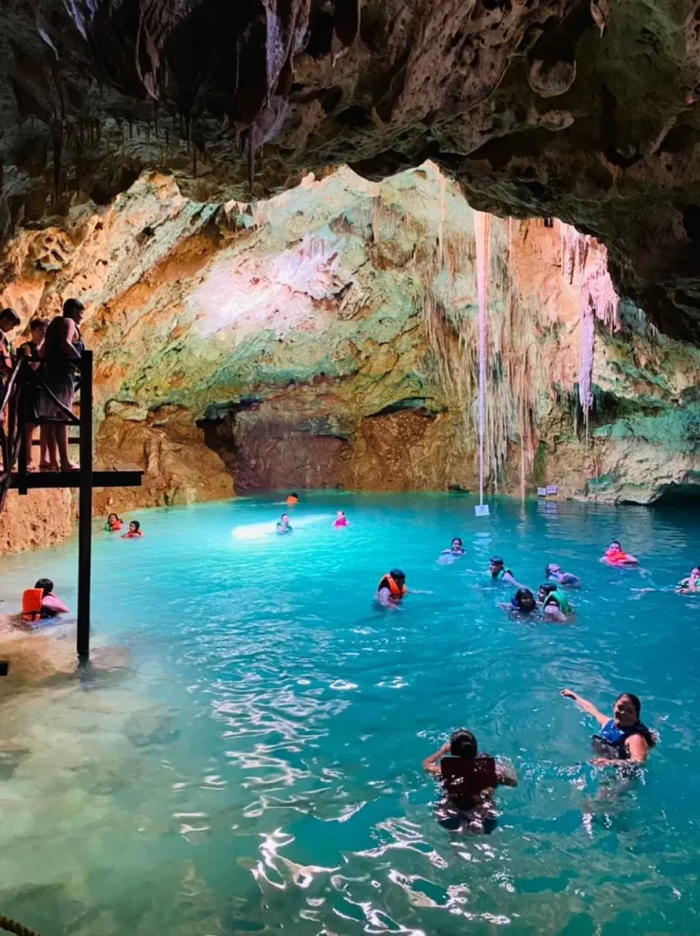 cenote Santa Lucia en Homún