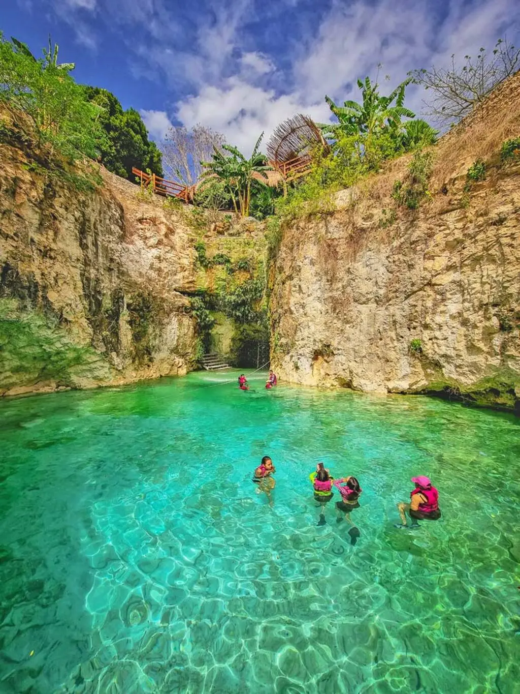 Cenote Santa Rosa en Homún