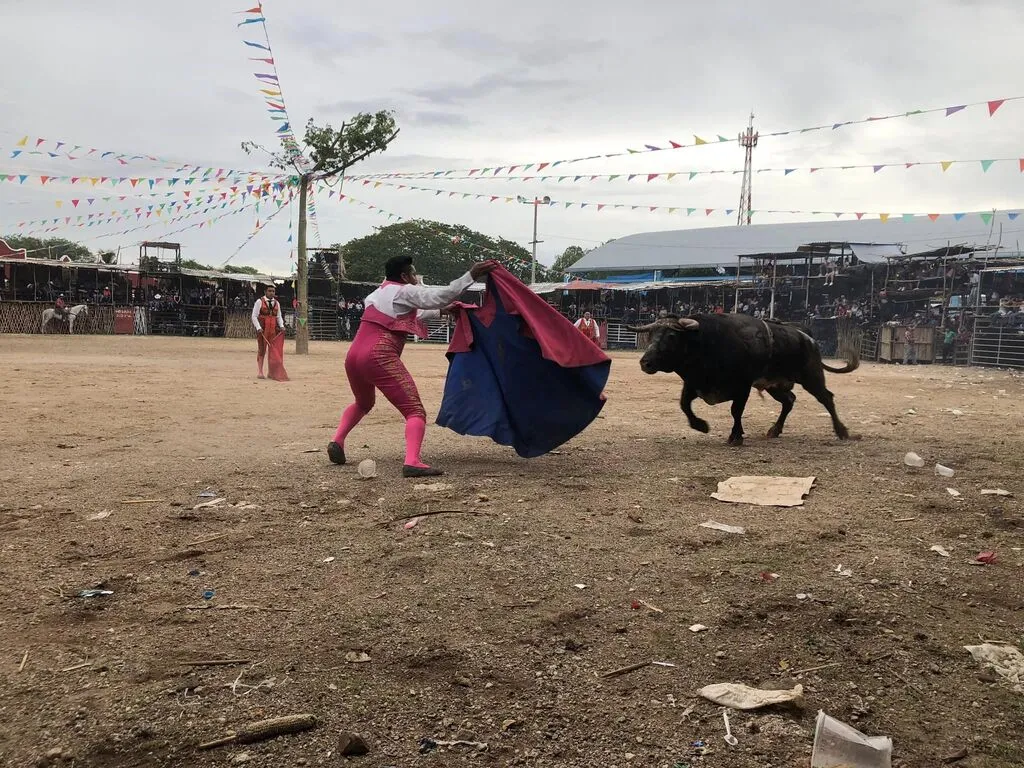 Corrida de toros en Homún