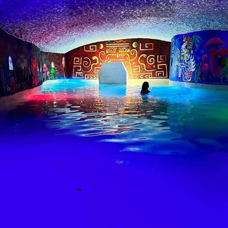 cueva tipo cenote en homún Yucatán